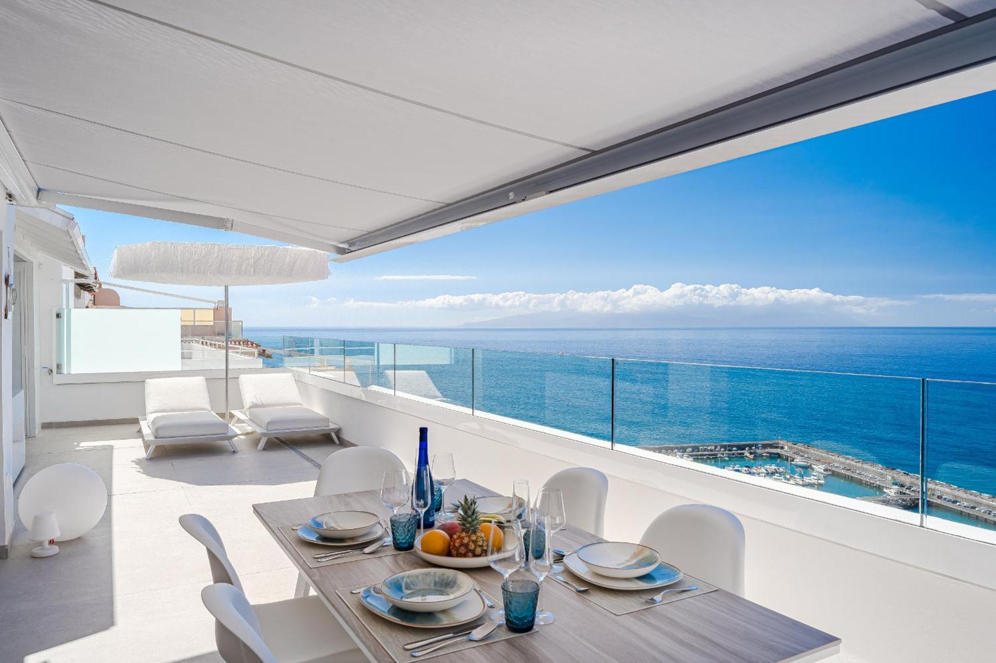 Blue Haven - Ocean View Penthouse With Jacuzzi And Pool Apartman Acantilado de los Gigantes Kültér fotó